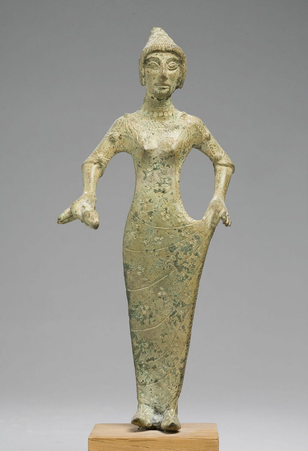 statuette, archaïque

Date de création/fabrication : 4e quart VIe s. av. J.-C. ; 1e quart Ve s. av. J.-C. (vers -525 - -475)