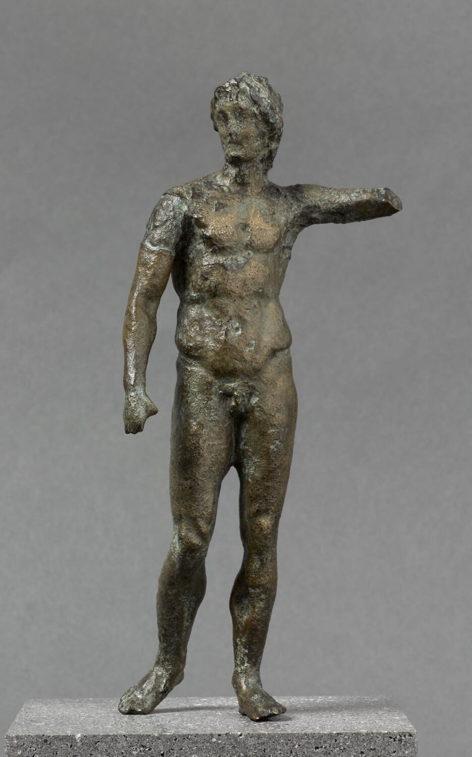 statuette, hellénistique

Date de création/fabrication : 4e quart IVe s. av. J.-C. (?) ; IIIe s. av. J.-C. (?) (datation incertaine) (-325 - -200)