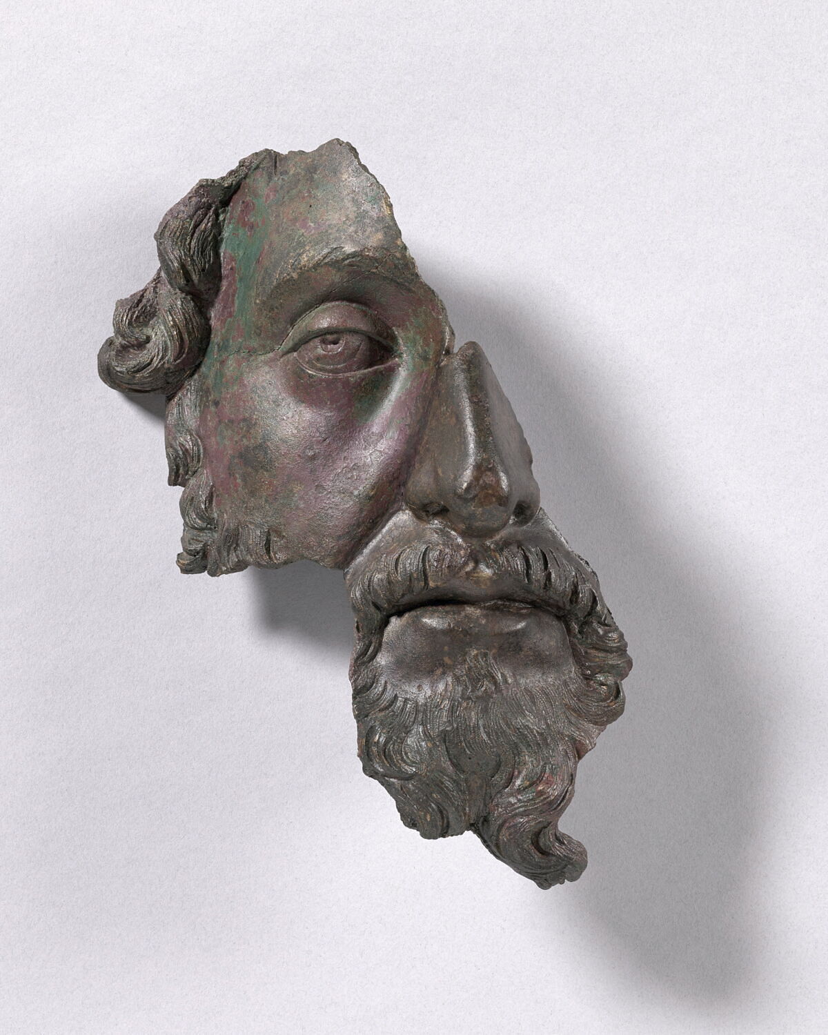 Fragments de portrait de Marc Aurèle, romain impérial

Date de création/fabrication : 3e quart IIe s. ap. J.-C. (fin du 3e quart) (après 170)