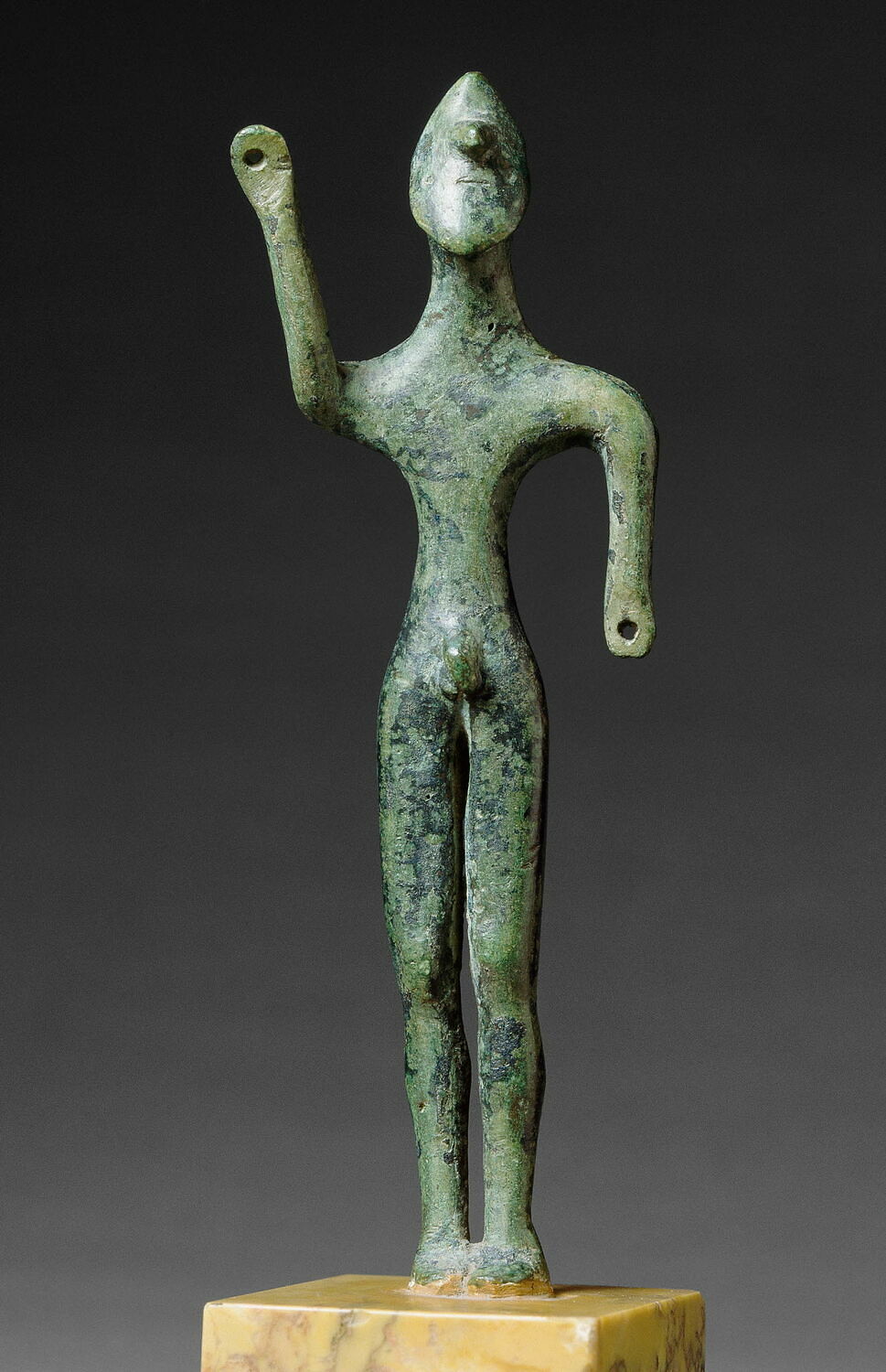 statuette ; anse de trépied, géométrique récent

Date de création/fabrication : 3e quart VIIIe s. av. J.-C. (vers -740)