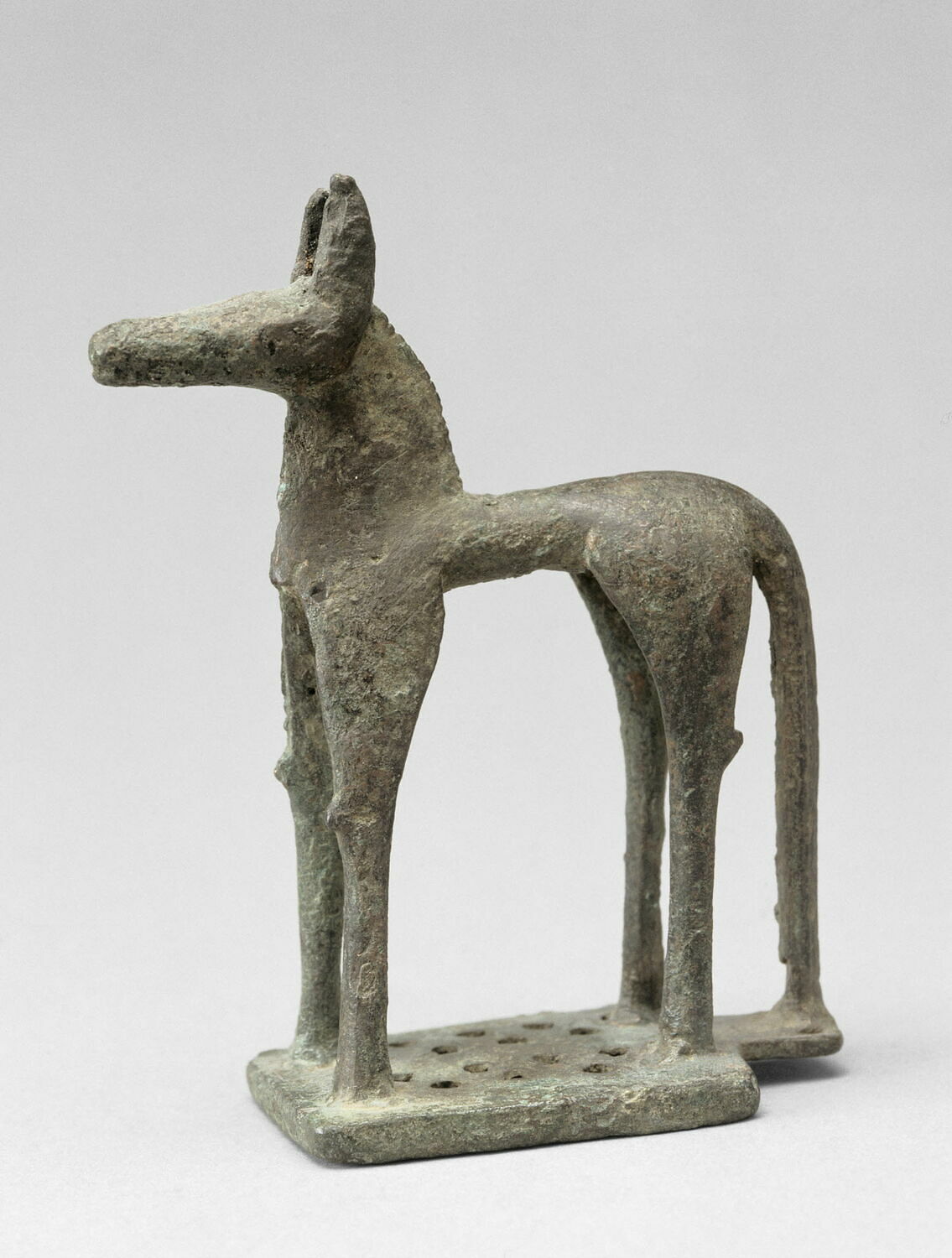 statuette ; ex-voto, géométrique récent

Date de création/fabrication : 3e quart VIIIe s. av. J.-C. (vers -740)