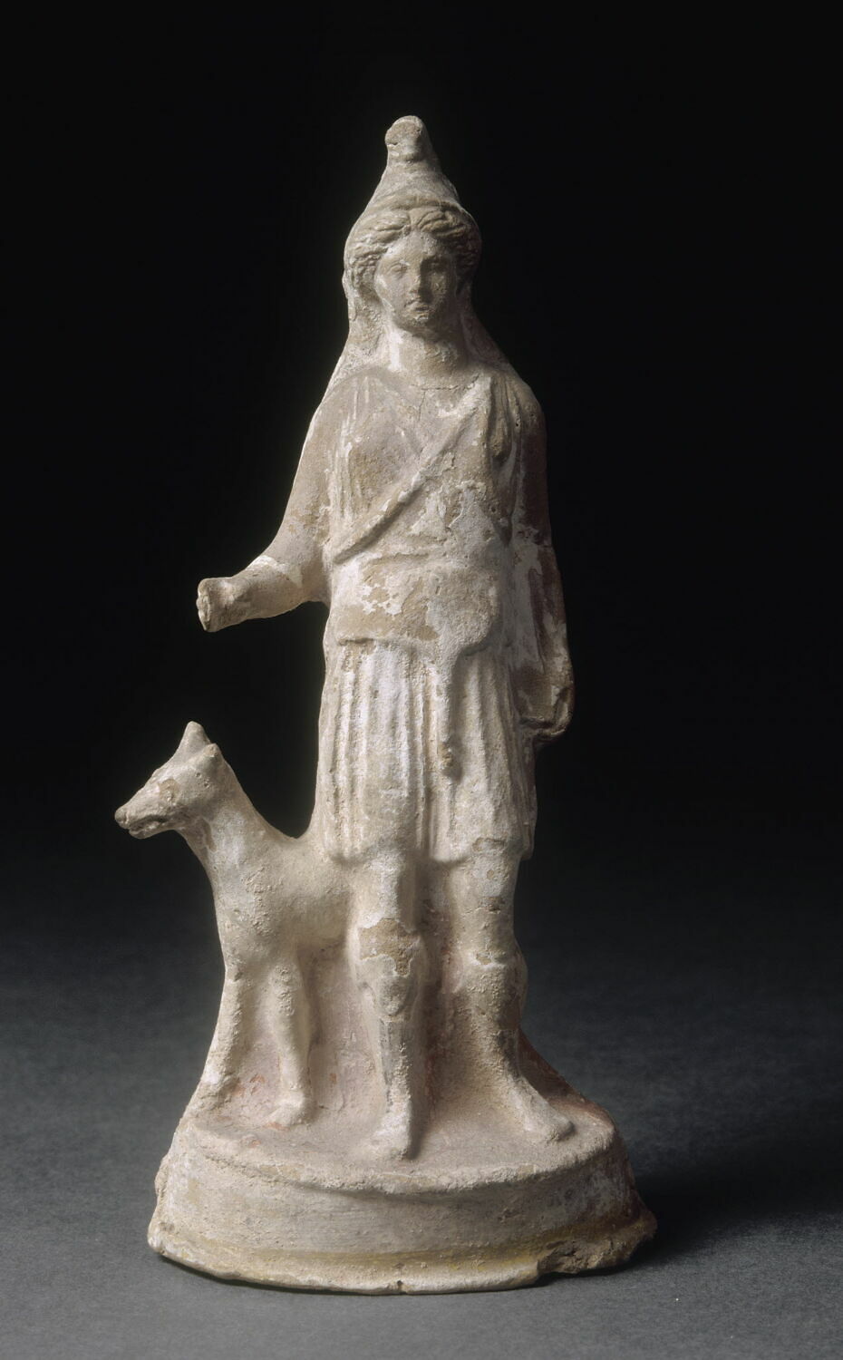 figurine, classique

Date de création/fabrication : 2e quart IVe s. av. J.-C. ; 3e quart IVe s. av. J.-C. (-375 - -325)
