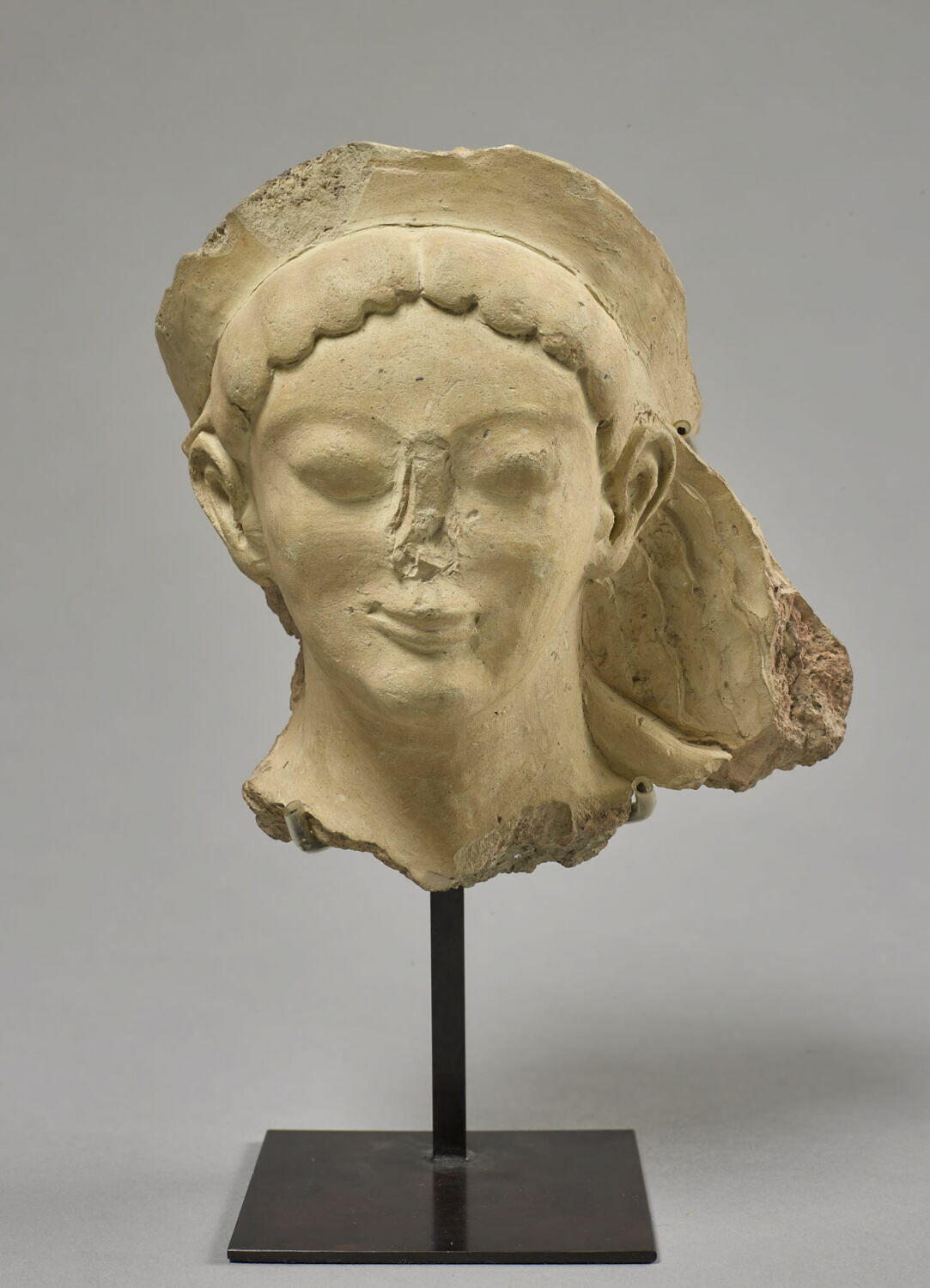 figurine  ; acrotère, archaïque

Date de création/fabrication : 1e quart Ve s. av. J.-C. (vers -500)