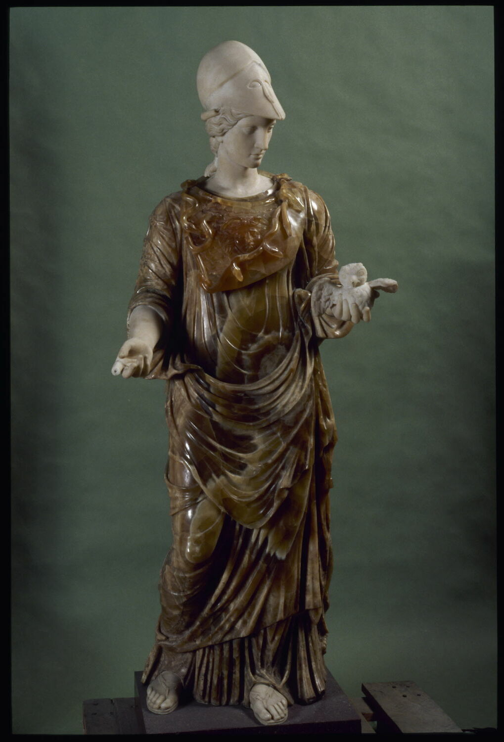 minerve d'Orsay, romain impérial

Date de création/fabrication : 1e moitié IIe s. ap. J.-C. (époque d'Hadrien d'après Gregarek) (100 - 150)