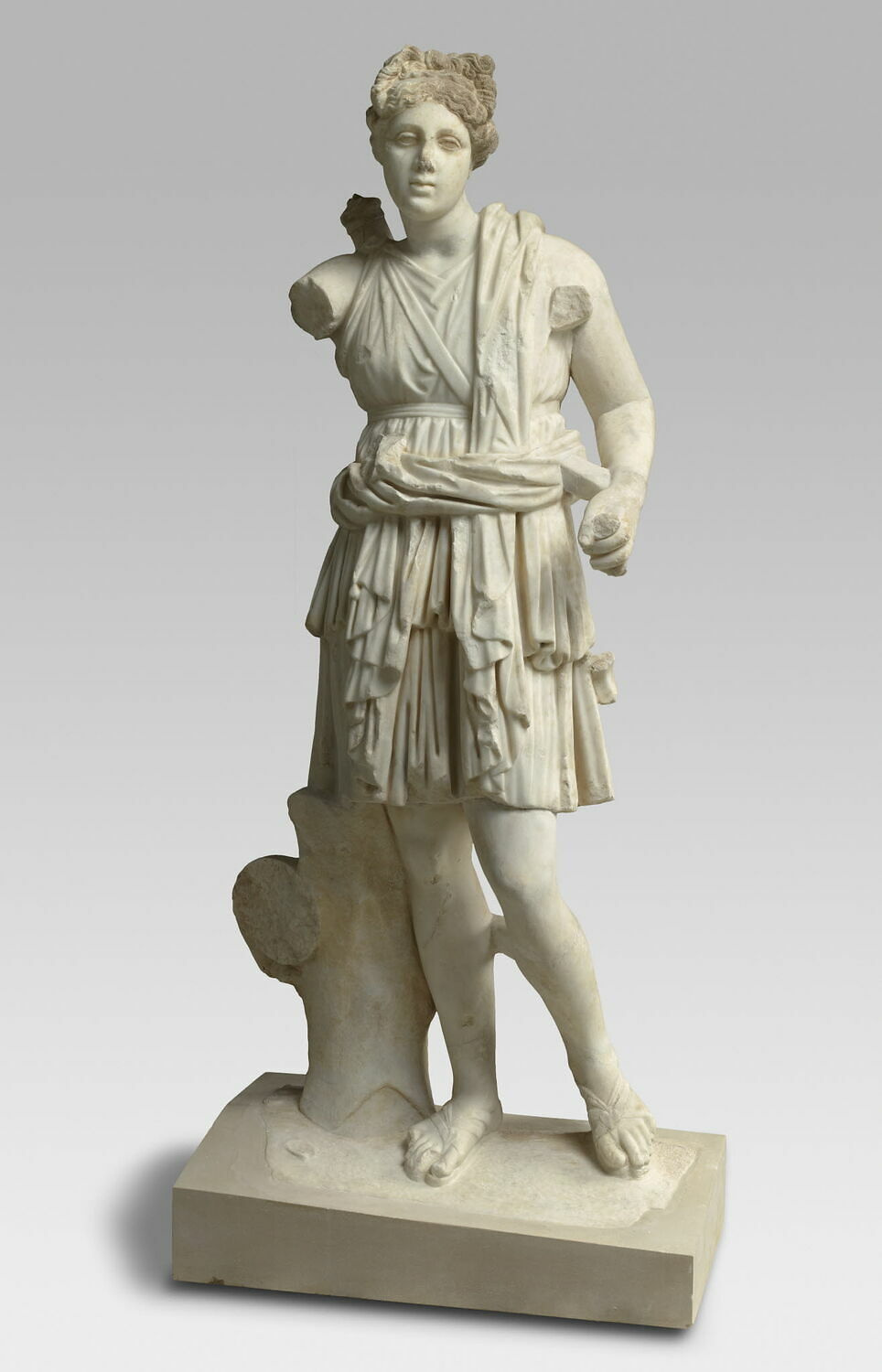 statue, romain impérial

Date de création/fabrication : IIe s. ap. J.-C. (?) (100 - 200)