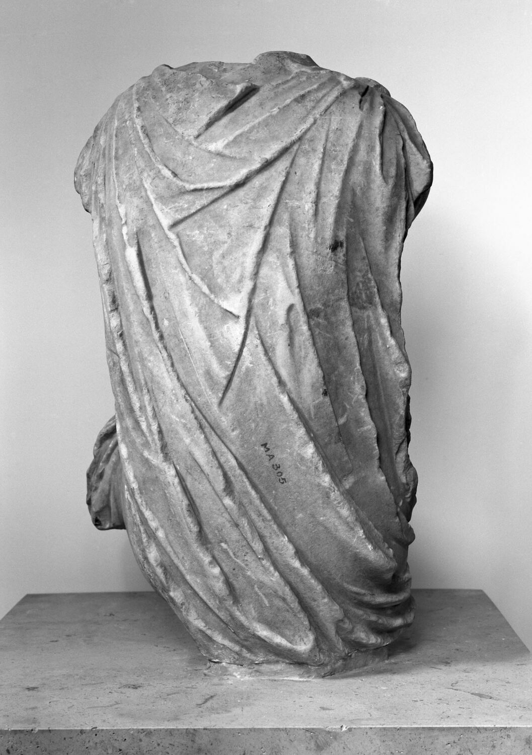 statuette, romain impérial

Date de création/fabrication : IIe s. ap. J.-C. (?) (100 - 200)
