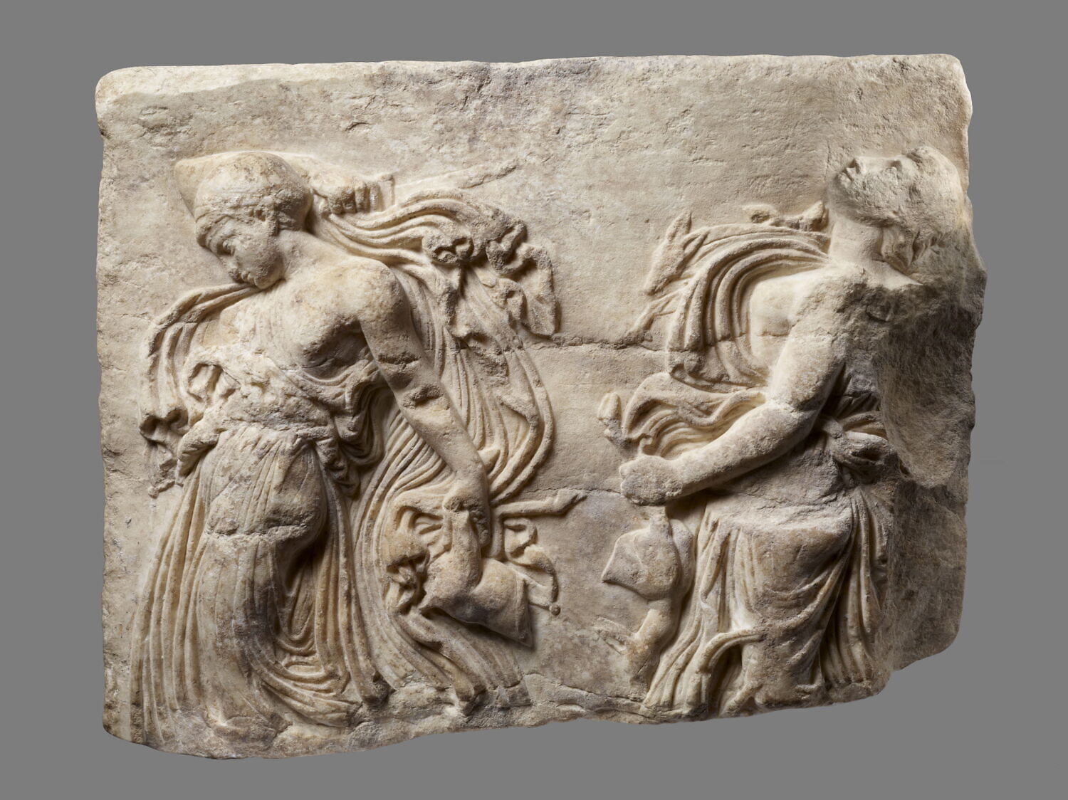 relief, romain impérial ; style néo-attique ; style classicisant

Date de création/fabrication : Ie s. ap. J.-C. (?) (1 - 100)