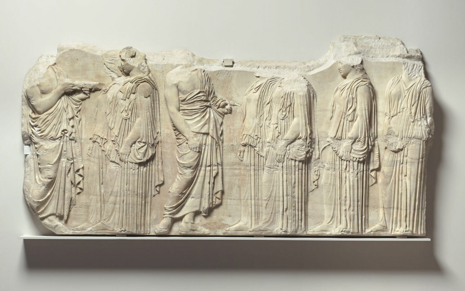 Plaque des Ergastines, bloc 7 de la frise Est des Grandes Panathénées