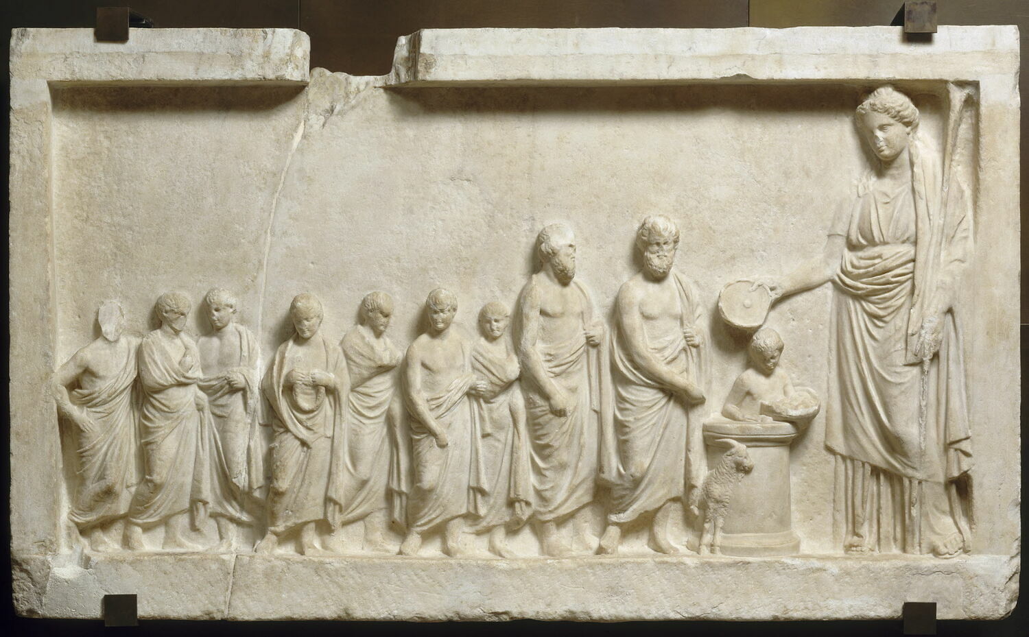 relief votif, classique

Date de création/fabrication : 4e quart IVe s. av. J.-C. (d'après Susserot) (vers -310)