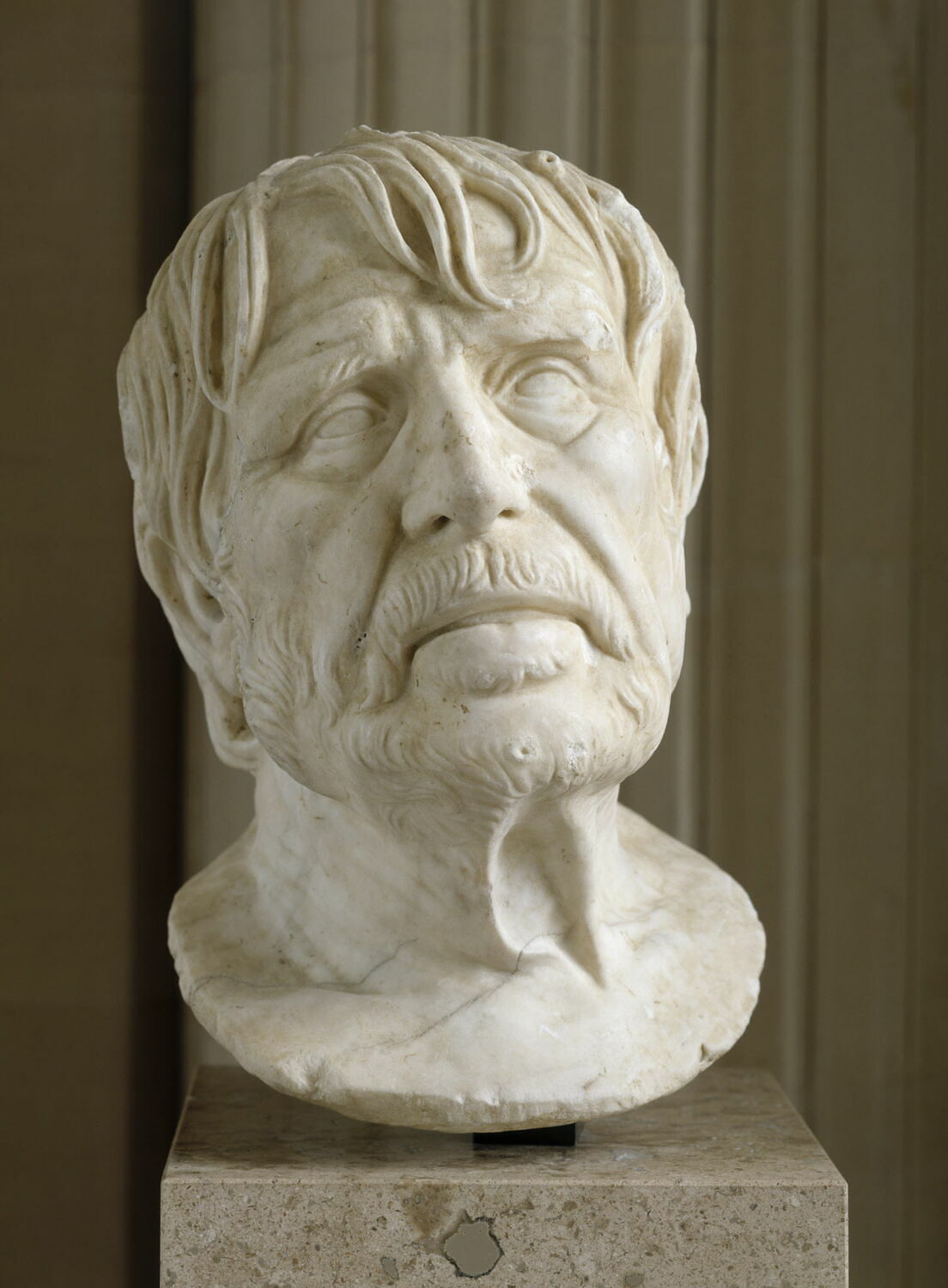 statue, romain impérial

Date de création/fabrication : IIe s. ap. J.-C. (?) (100 - 200)