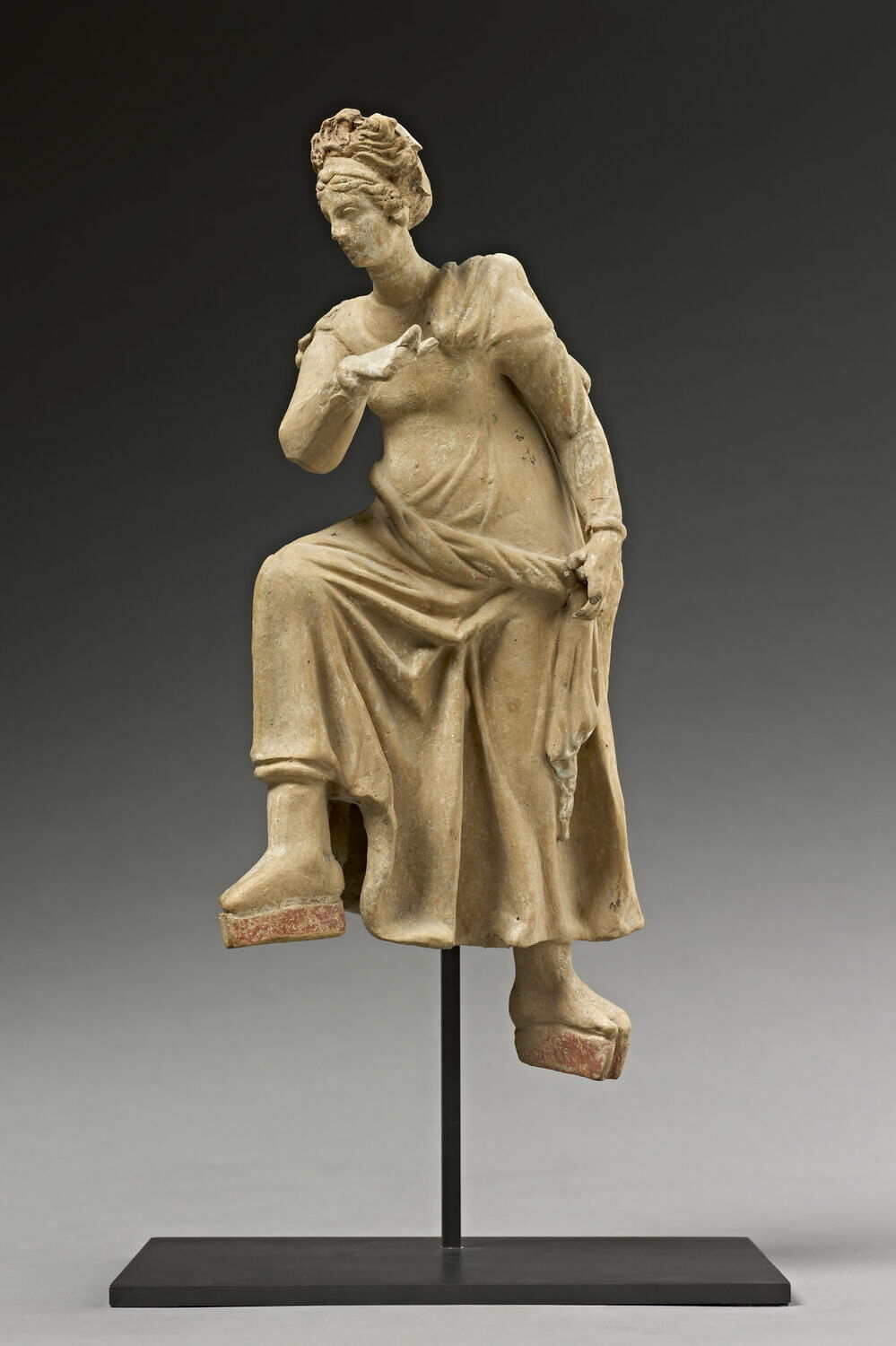 figurine, hellénistique

Date de création/fabrication : 2e quart IIe s. av. J.-C. ; 3e quart IIe s. av. J.-C. (-175 - -125)