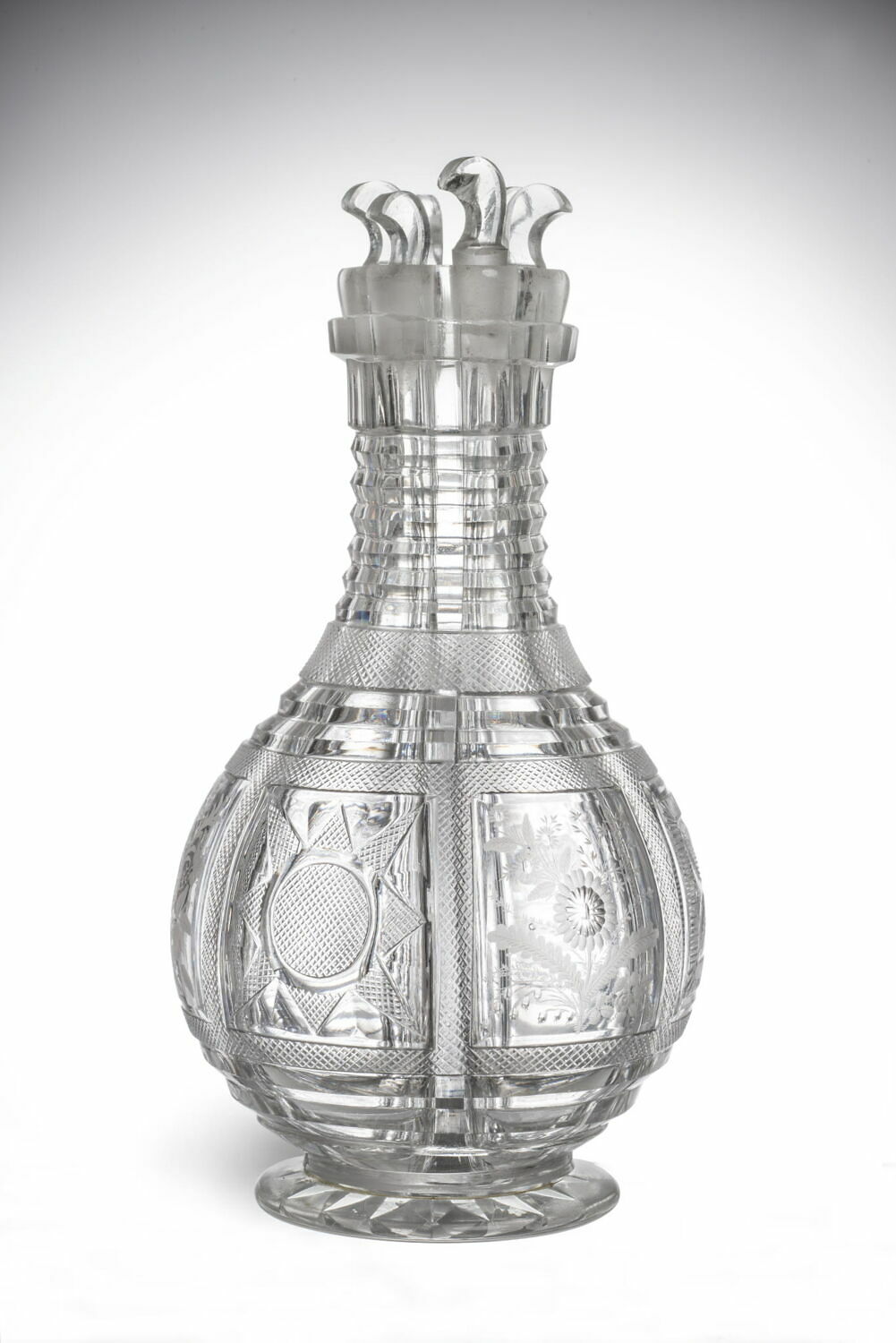 Carafe à liqueur à six compartiments, avec six bouchons