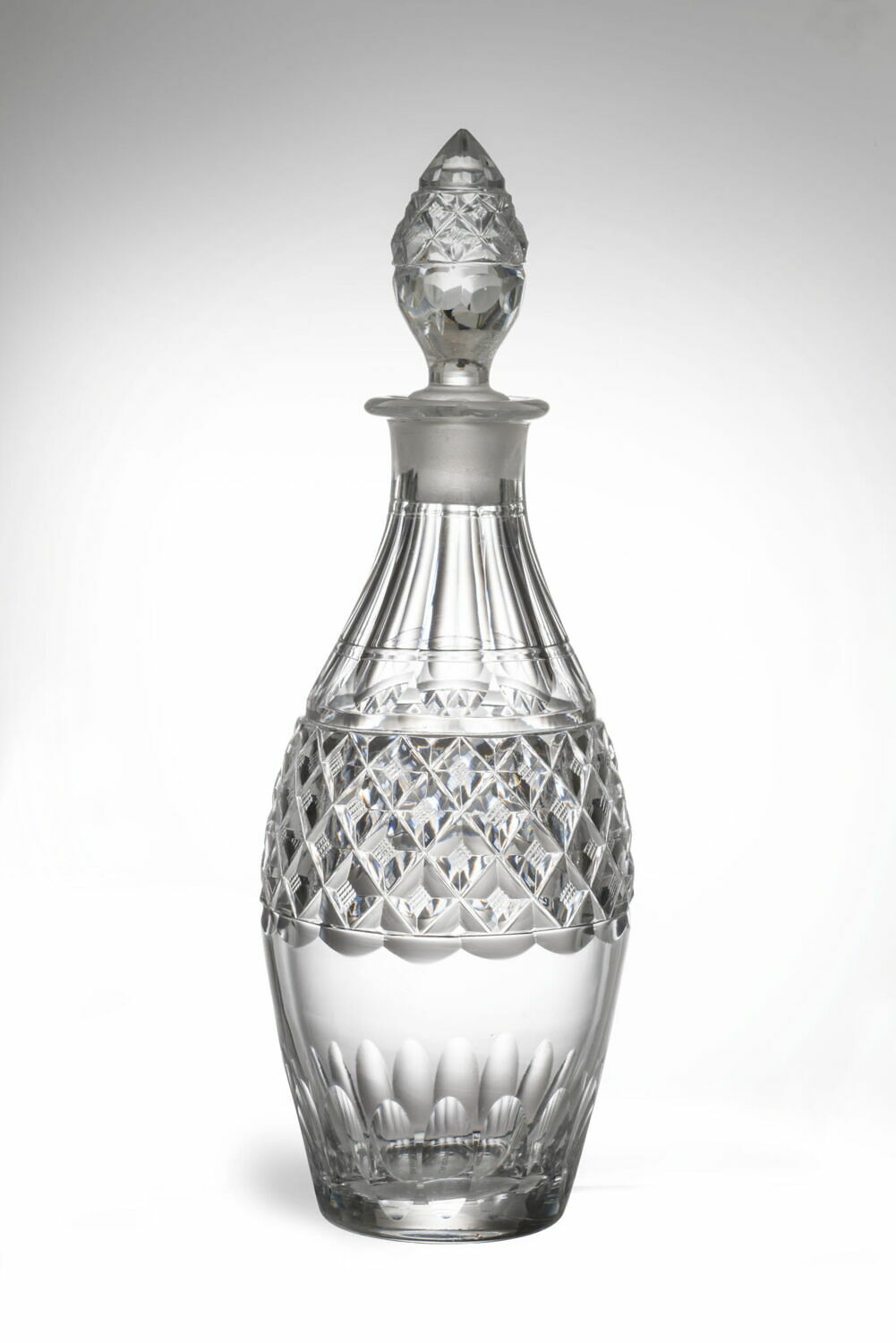 Carafon avec bouchon, d'un porte-liqueurs