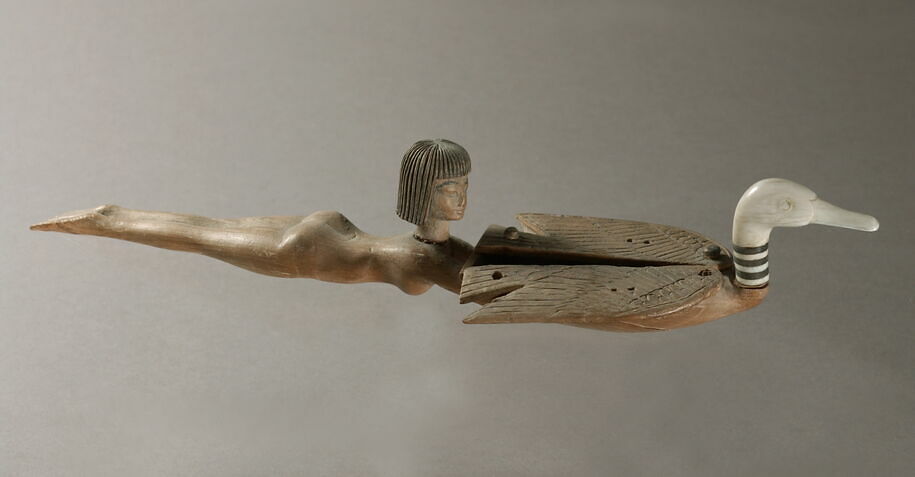 Cosmetic Spoon: Young Girl Swimming