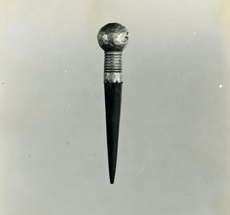 bâtonnet à kohol ; stylet - Louvre site des collections