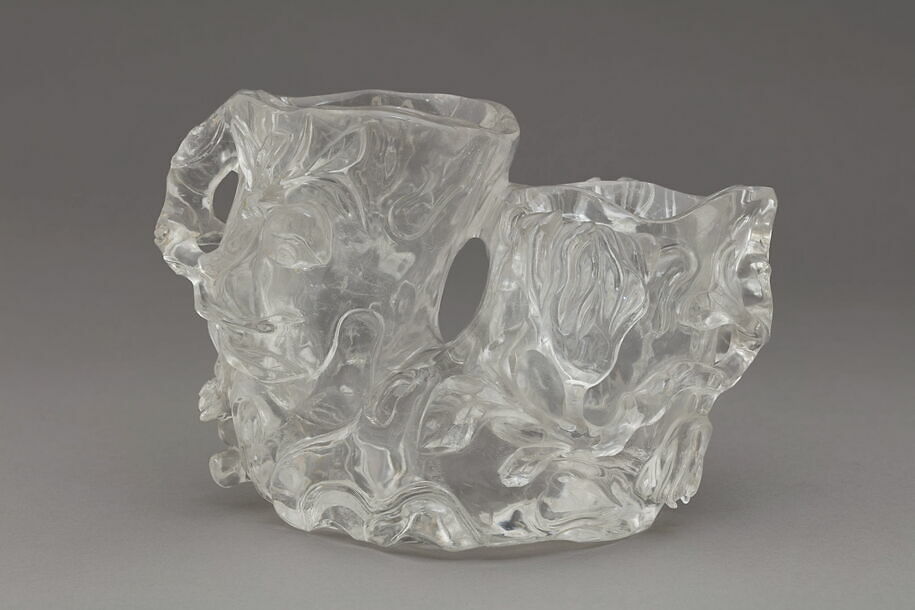 Vase en cristal de roche à double récipient Louvre site des collections — free download