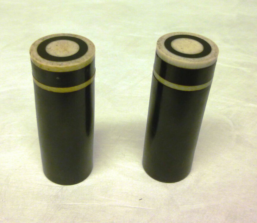 Paires De Tubes Descendants Roberts - Pneus Neufs (Marque Non Divulguée)