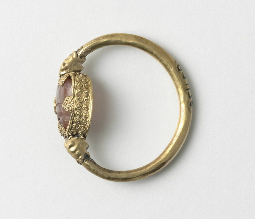 bague - Louvre site des collections