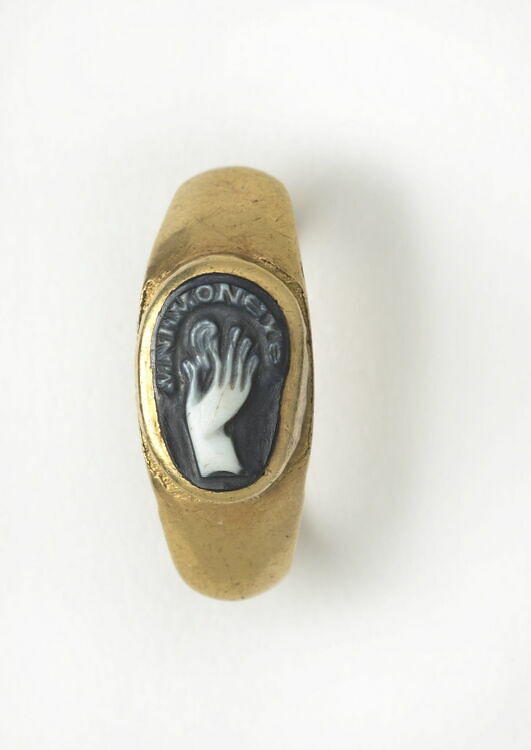 bague - Louvre site des collections