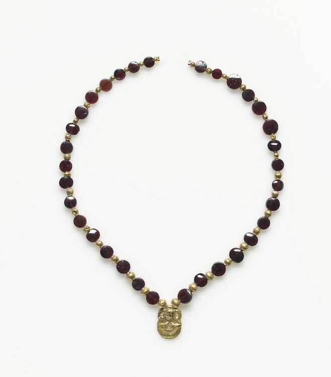 collier - Louvre site des collections
