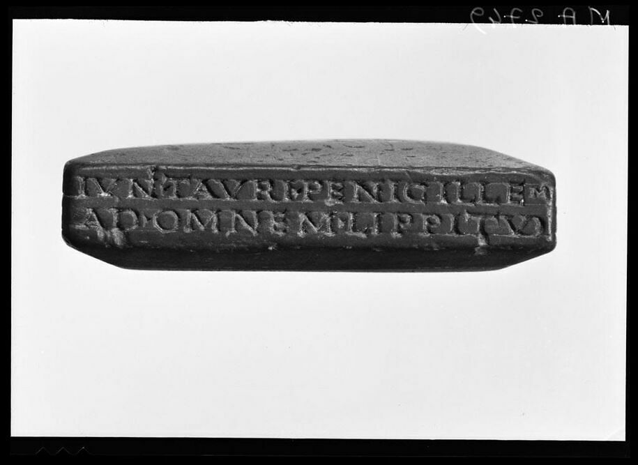 cachet à collyre = cachet d'oculiste - Louvre Collections