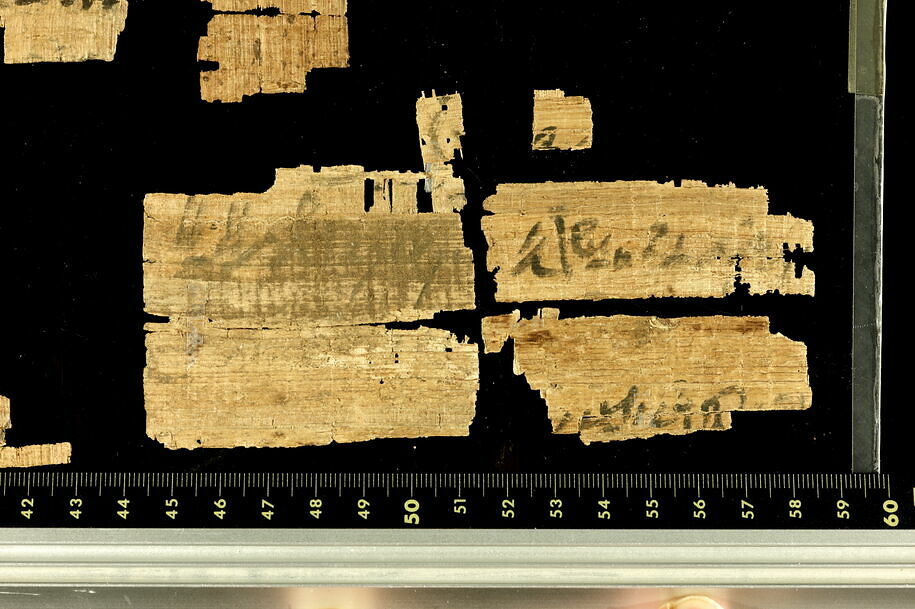 Papyrus Documentaire - Louvre Collections