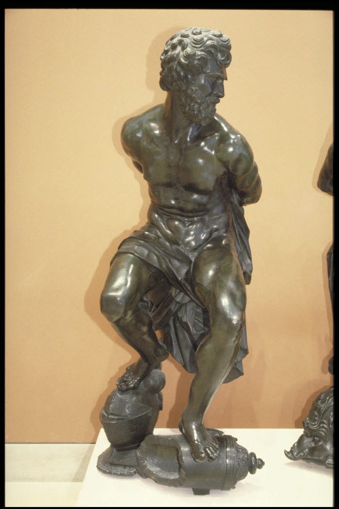 Captif enchaîné Louvre Collections