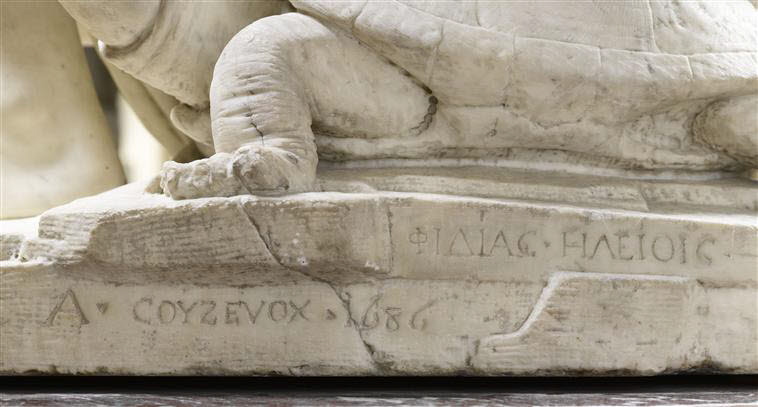 Vénus accroupie Louvre site des collections