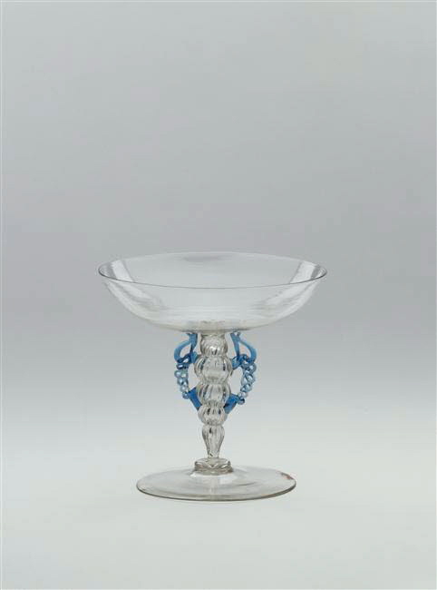 Verre à jambe