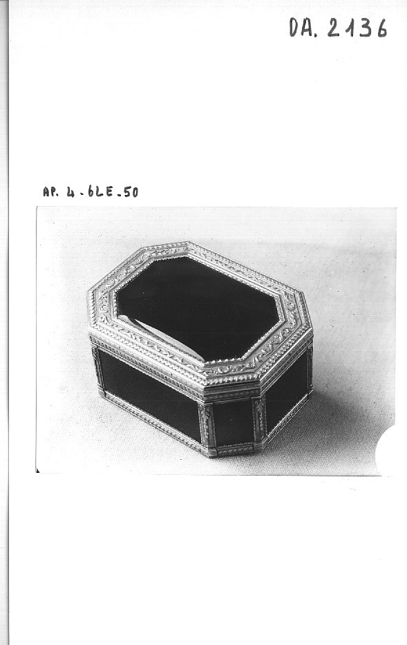 Tabatière Louvre Collections