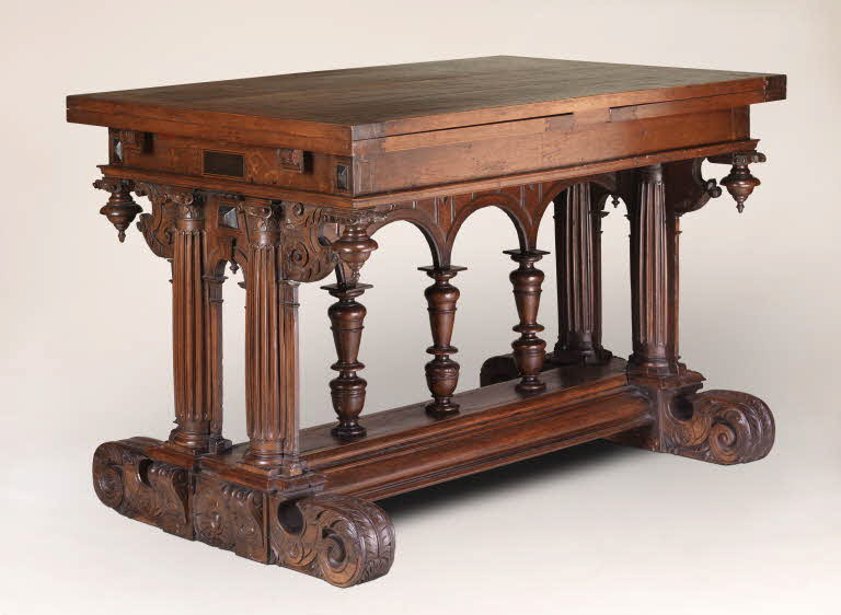 Table à arcature - Louvre site des collections
