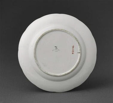 Assiette à douze lobes, d'une paire (TH 1157), image 4/4