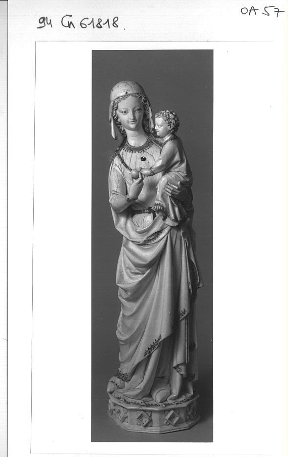 Vierge à l'Enfant de la SainteChapelle Louvre Collections