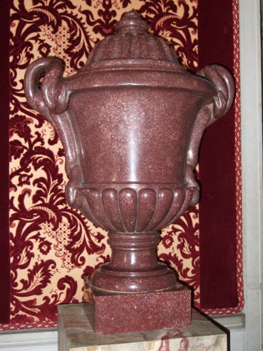 Vase aux serpents