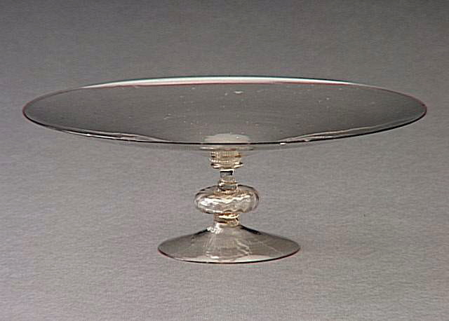 Coupe plate à jambe avec noeud
