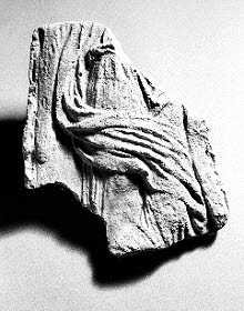 sculpture, fragment, image 4/4