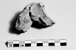 sculpture, fragment, image 3/3