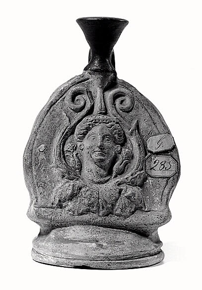 lécythe ; vase plastique