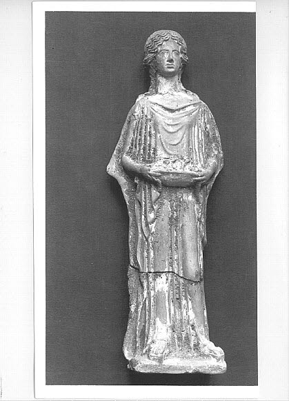 figurine, classique

Date de création/fabrication : 1e quart IVe s. av. J.-C. (?) (-400 - -375)