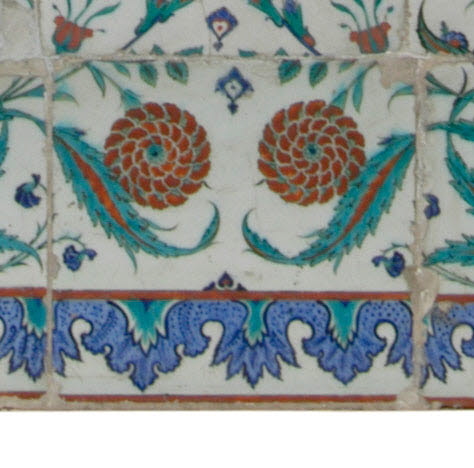 Carreau à décor de tulipes et de roses et aux tiges formant des mandorles, image 2/2