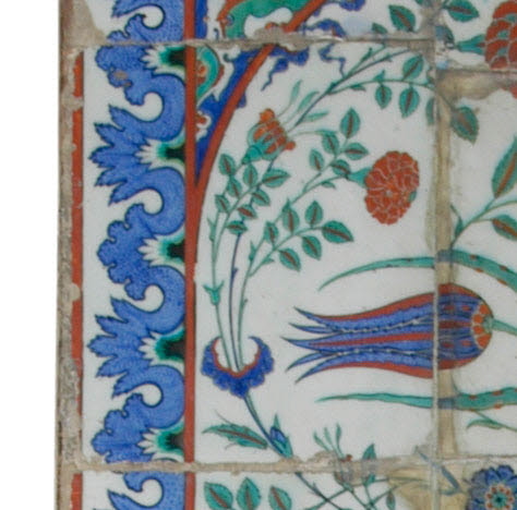 Carreau à décor de tulipes et de roses et aux tiges formant des mandorles, image 2/2
