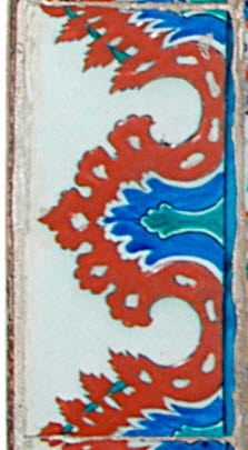 Carreau de bordure aux lambrequins feuillus, image 1/1