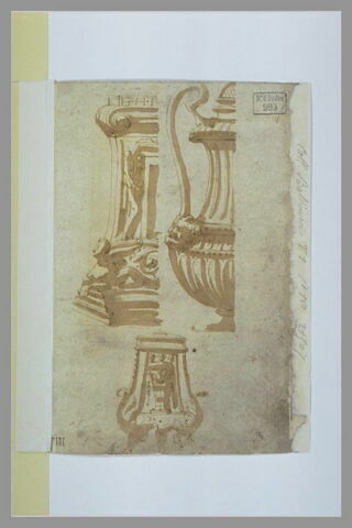 Etude de deux candélabres et de la partie gauche d'un vase, image 2/2