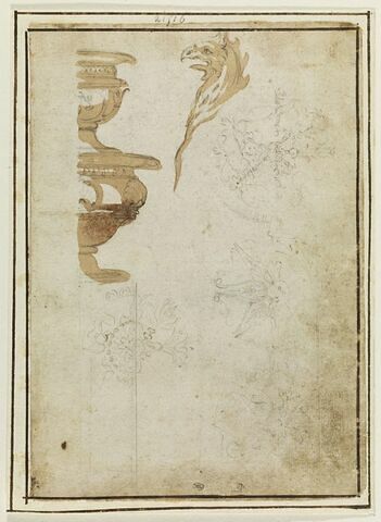 Etude de la moitié droite d'un vase, d'une tête de griffon, et autres motifs