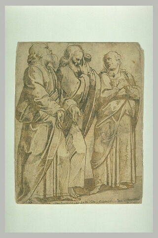 Trois apôtres debout dans des attitudes de dévotion et de prière