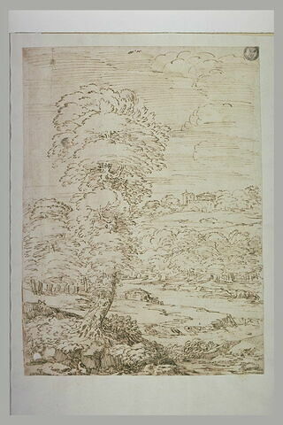Paysage boisé, traversé d'une rivière et dominé par un arbre élevé, image 2/2