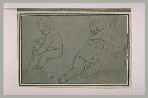 Deux enfants nus, assis, tenant des cordes, image 2/3