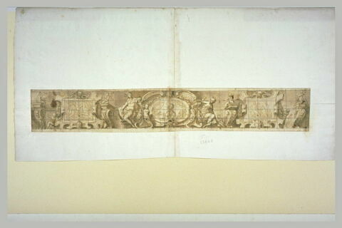Décor d'architecture avec médaillon et tableaux, image 1/3