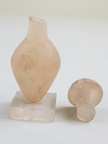 vase-hatches ; vase simulacre