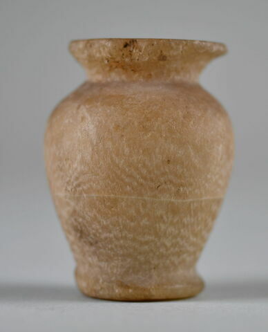 pot ; vase à onguent ; vase miniature ; avec contenu
